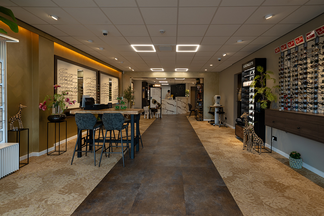 WHO07916_De Brillenman_Overzicht